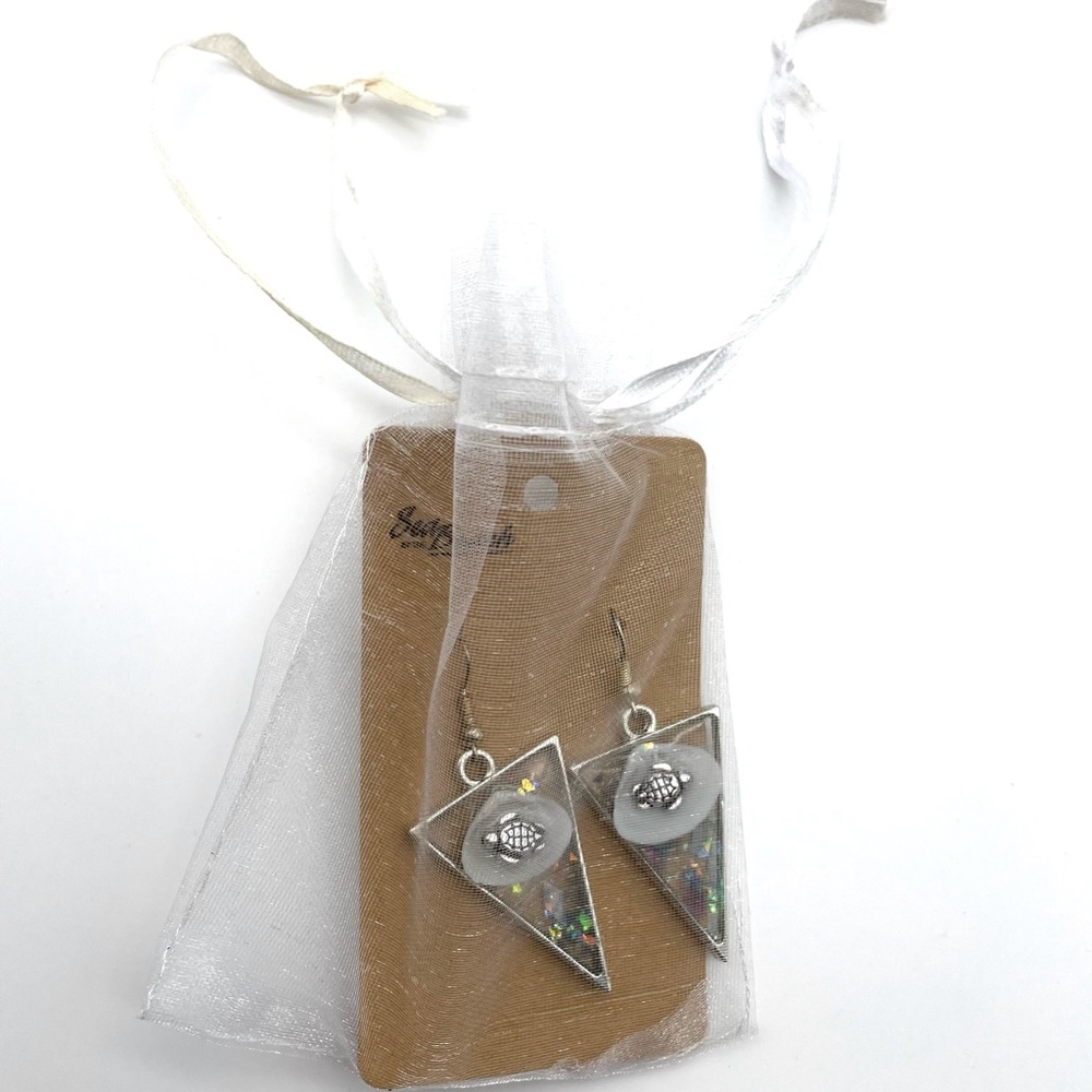 ⭐️ Turtle & Shell Sparkling Triangle Dangles - Picture 3 of 3